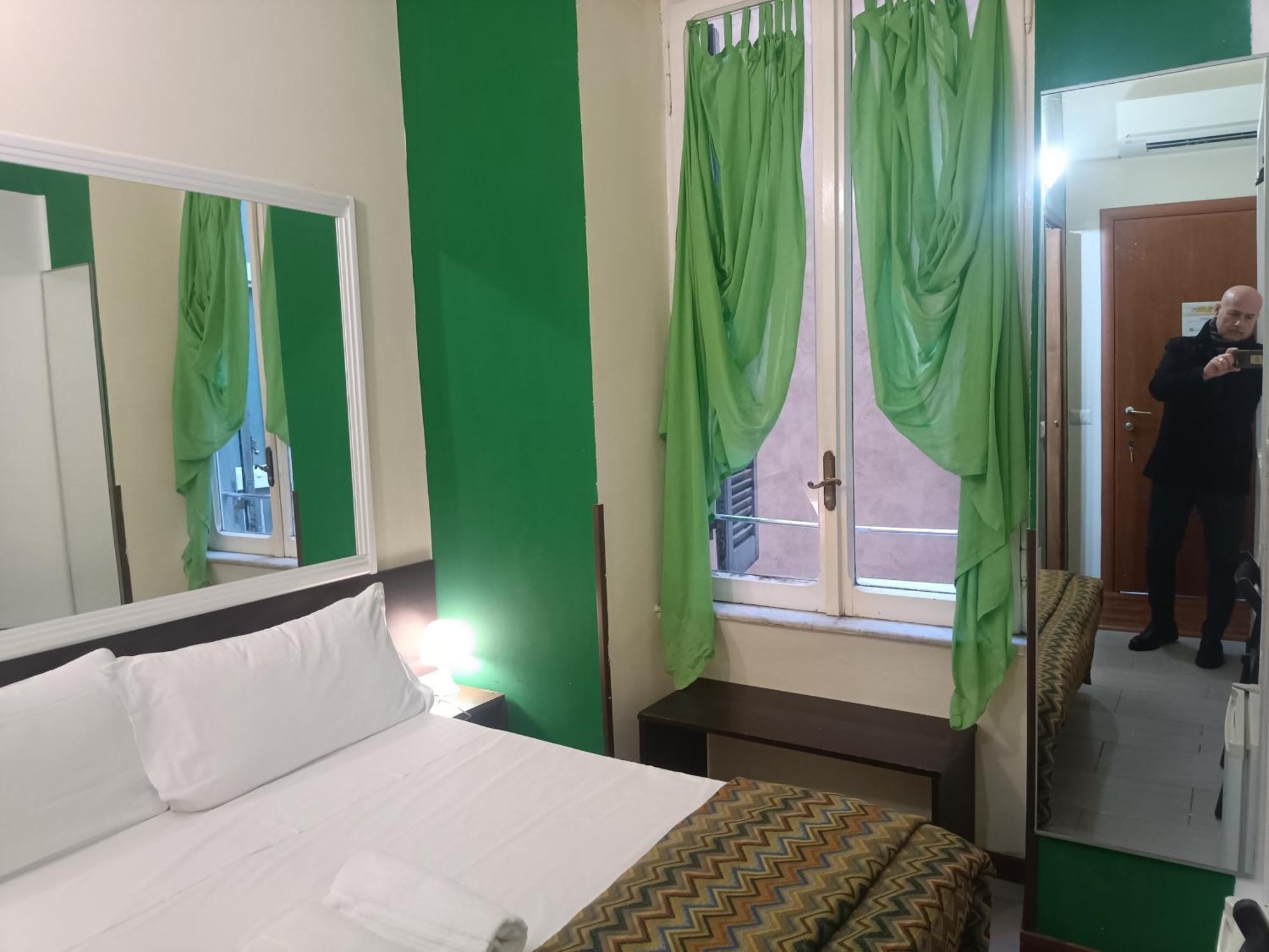 Bed and Breakfast Enjoy Roma Экстерьер фото
